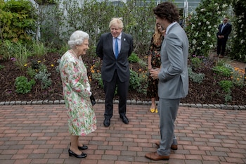 La reina Isabel, Boris Johnson