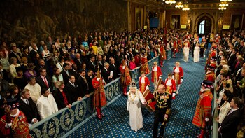 La reina Isabel II de