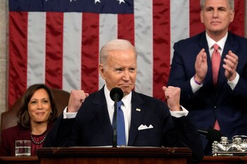 Biden finaliza su discurso del