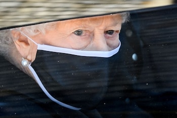 La reina Isabel II de