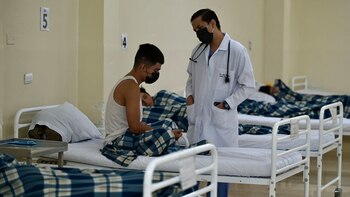 Médico del programa municipal "Por