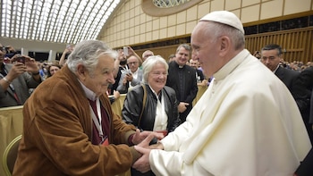 José Mujica, su esposa, Lucía