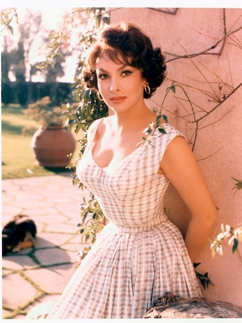 Gina Lollobrigida en retrato publicitario