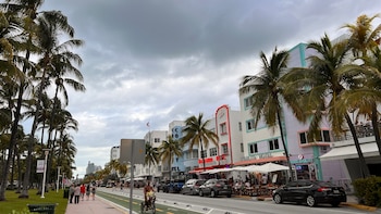 Ocean Drive despierta temprano y
