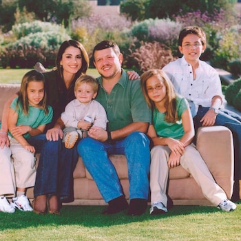 Rania junto a sus hijos
