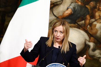 En Italia, Giorgia Meloni no