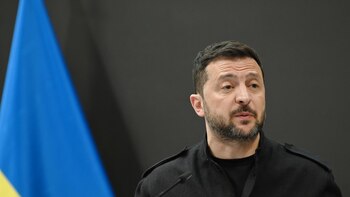 Zelenski considera una "farsa" la