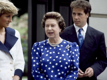 La reina Isabel II, con
