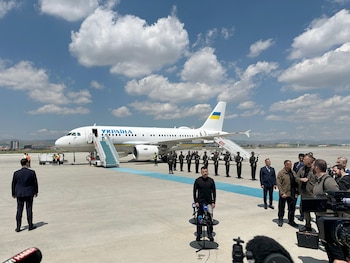 Zelensky calificó la delegación rusa