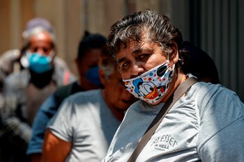 Reparto de comida comunitaria en