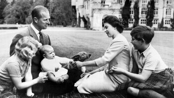 Felipe y la reina Isabel
