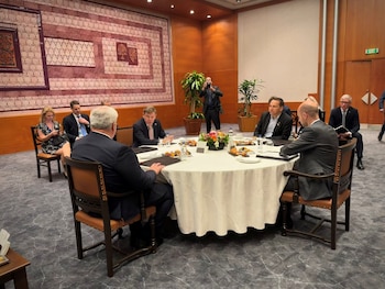 Ucrania y Rusia inician en