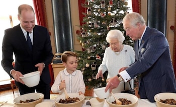 La reina Isabel II reunió