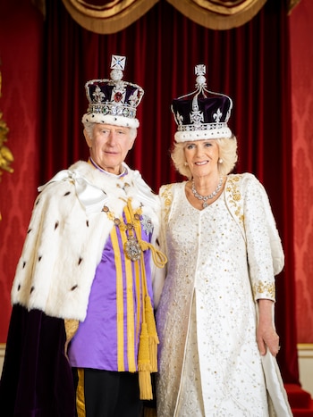 Los reyes Carlos y Camila