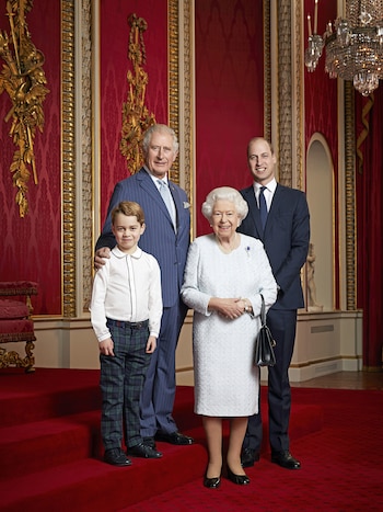 La reina Isabel II de