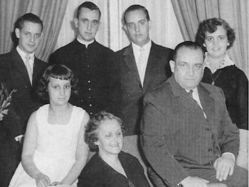 Jorge Bergoglio, segundo desde la
