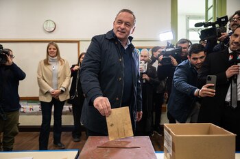 Álvaro Delgado durante la votación