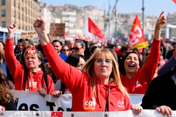 Los huelguistas bloqueaban este martes